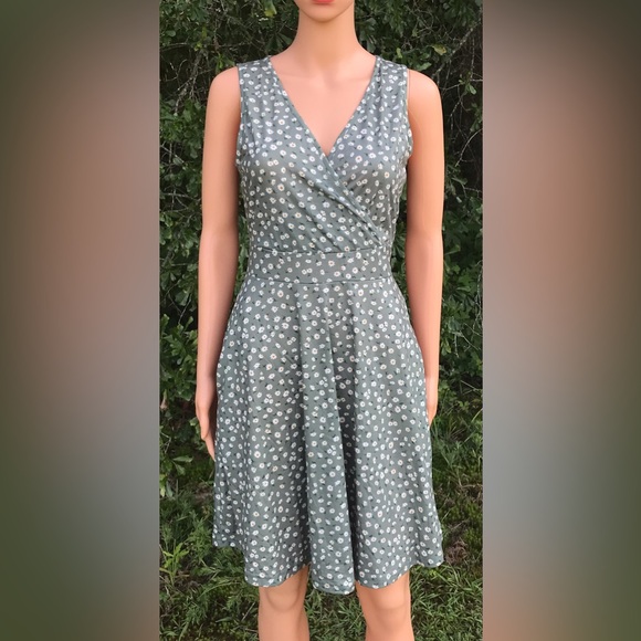 NWOT GUBERRY Floral Sleeveless Dress - Picture 6 of 15